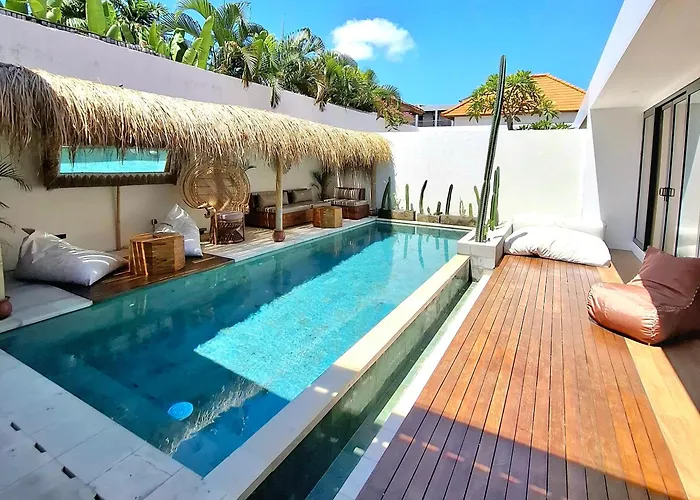 Villa Anoli - 3 Chambres - Centre De Seminyak