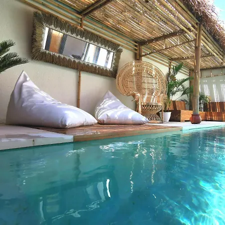 Villa Anoli - 3 Chambres - Centre De Seminyak Exterior photo