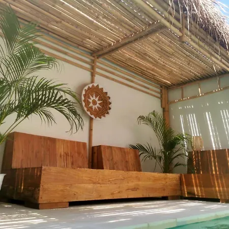 Villa Anoli - 3 Chambres - Centre De Seminyak Exterior photo
