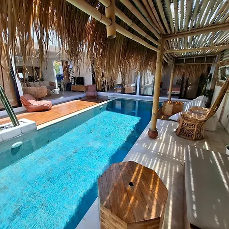 Villa Anoli - 3 Chambres - Centre De Seminyak Room photo